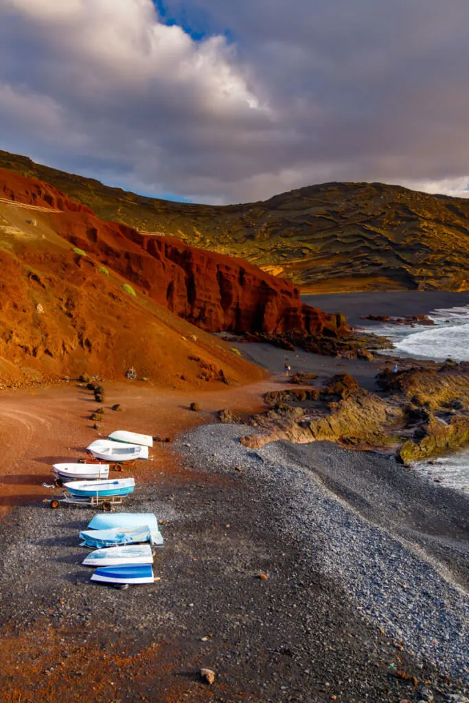 Holiday Program, Fuerteventura, Idegen vezetés, Magyarúl, Program, Túra, Buszos kirándulás, Nyaralás, hajó kirándulás, programok vizen, földön és levegőben