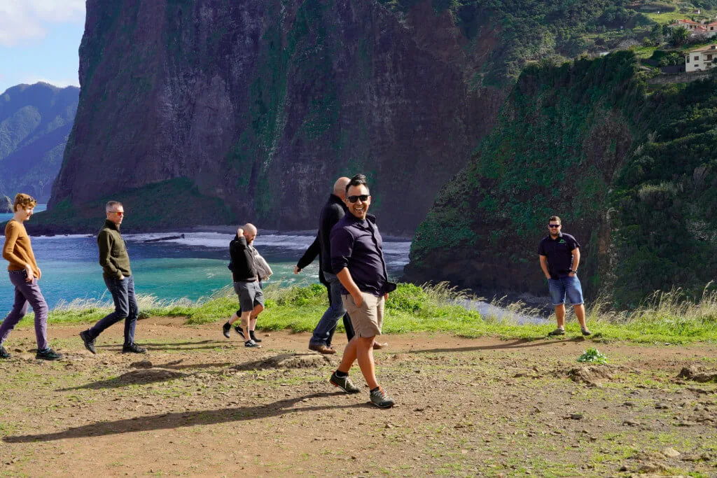 Holiday Program, Madeira, Idegen vezetés, Magyarul, Program, Túra, Buszos kirándulás, Nyaralás, hajó kirándulás, programok vizen, földön és levegőben