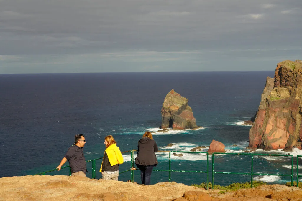 Holiday Program, Madeira, Idegen vezetés, Magyarul, Program, Túra, Buszos kirándulás, Nyaralás, hajó kirándulás, programok vizen, földön és levegőben
