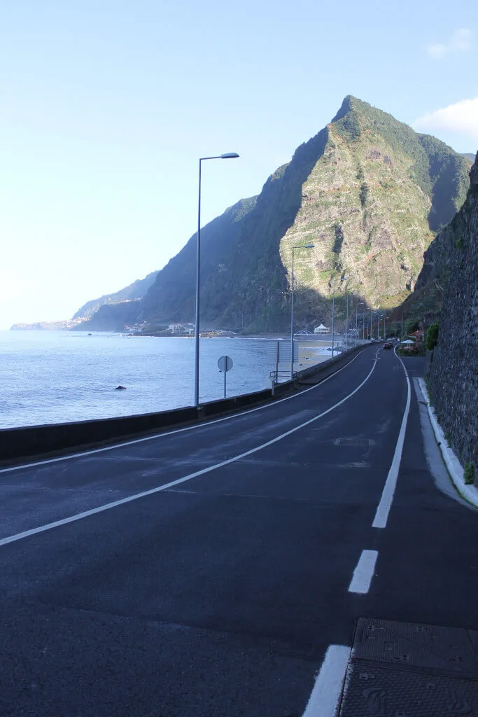 Holiday Program, Madeira, Idegen vezetés, Magyarul, Program, Túra, Buszos kirándulás, Nyaralás, hajó kirándulás, programok vizen, földön és levegőben