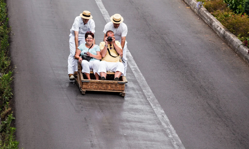 Holiday Program, Madeira, Idegen vezetés, Magyarúl, Program, Túra, Buszos kirándulás, Nyaralás, hajó kirándulás, programok vizen, földön és levegőben