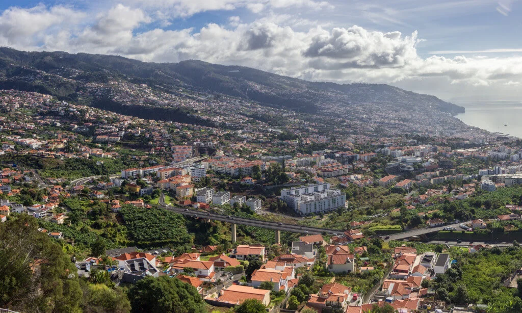 Holiday Program, Madeira, Idegen vezetés, Magyarúl, Program, Túra, Buszos kirándulás, Nyaralás, hajó kirándulás, programok vizen, földön és levegőben