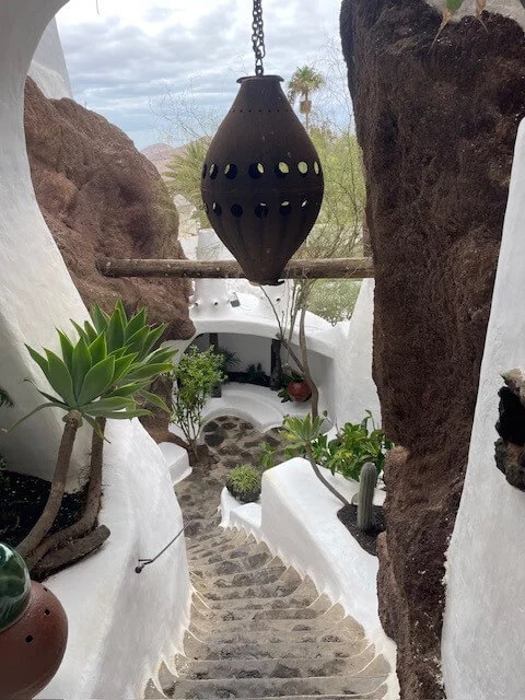 Holiday Program, Lanzarote, Kanári szigetek, Idegen vezetés, Magyarúl, Program, Túra, Buszos kirándulás, Nyaralás, hajó kirándulás, programok vízem, földön és levegőben