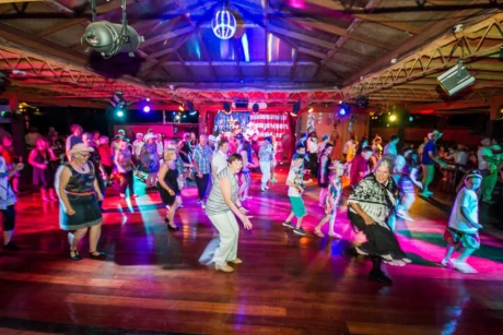 Holiday Program, Lanzarote, Kanári szigetek, Idegen vezetés, Magyarúl, Program, Túra, Buszos kirándulás, Nyaralás, hajó kirándulás, programok vízem, földön és levegőben