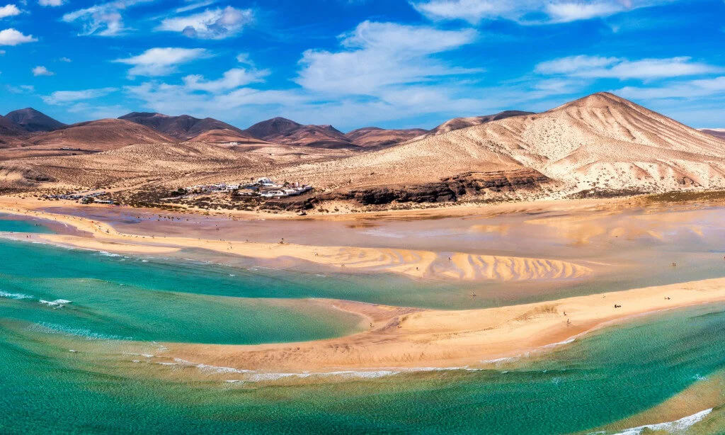 Holiday Program, Fuerteventura, Idegen vezetés, Magyarúl, Program, Túra, Buszos kirándulás, Nyaralás, hajó kirándulás, programok vizen, földön és levegőben