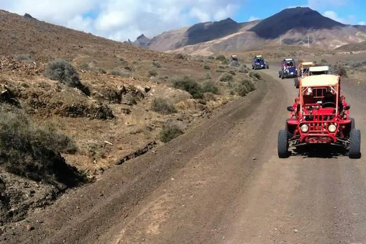 Holiday Program, Fuerteventura, Idegen vezetés, Magyarúl, Program, Túra, Buszos kirándulás, Nyaralás, hajó kirándulás, programok vizen, földön és levegőben