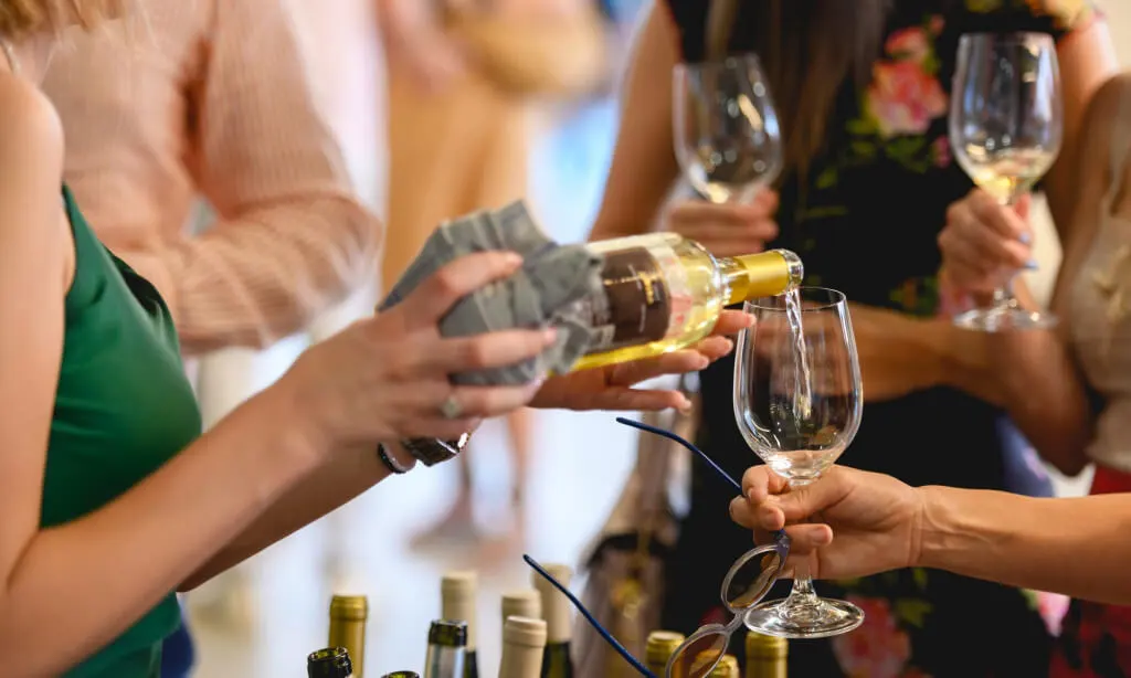 Holiday Program, Madeira, Idegen vezetés, Magyarúl, Program, Túra, Buszos kirándulás, Nyaralás, hajó kirándulás, programok vízem, földön és levegőben