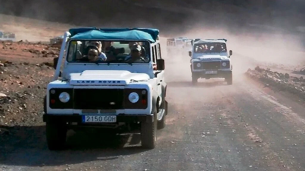 Holiday Program, Fuerteventura, Idegen vezetés, Magyarúl, Program, Túra, Buszos kirándulás, Nyaralás, hajó kirándulás, programok vizen, földön és levegőben