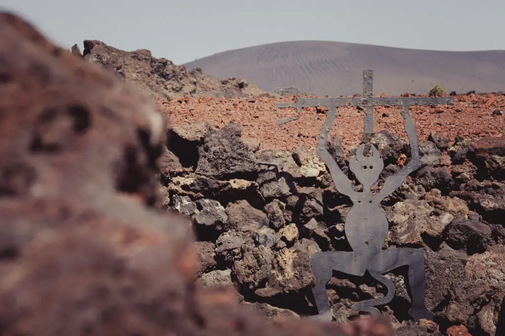 Holiday Program, Lanzarote, Kanári szigetek, Idegen vezetés, Magyarúl, Program, Túra, Buszos kirándulás, Nyaralás, hajó kirándulás, programok vízem, földön és levegőbenHoliday Program, Lanzarote, Kanári szigetek, Idegen vezetés, Magyarúl, Program, Túra, Buszos kirándulás, Nyaralás, hajó kirándulás, programok vízem, földön és levegőben