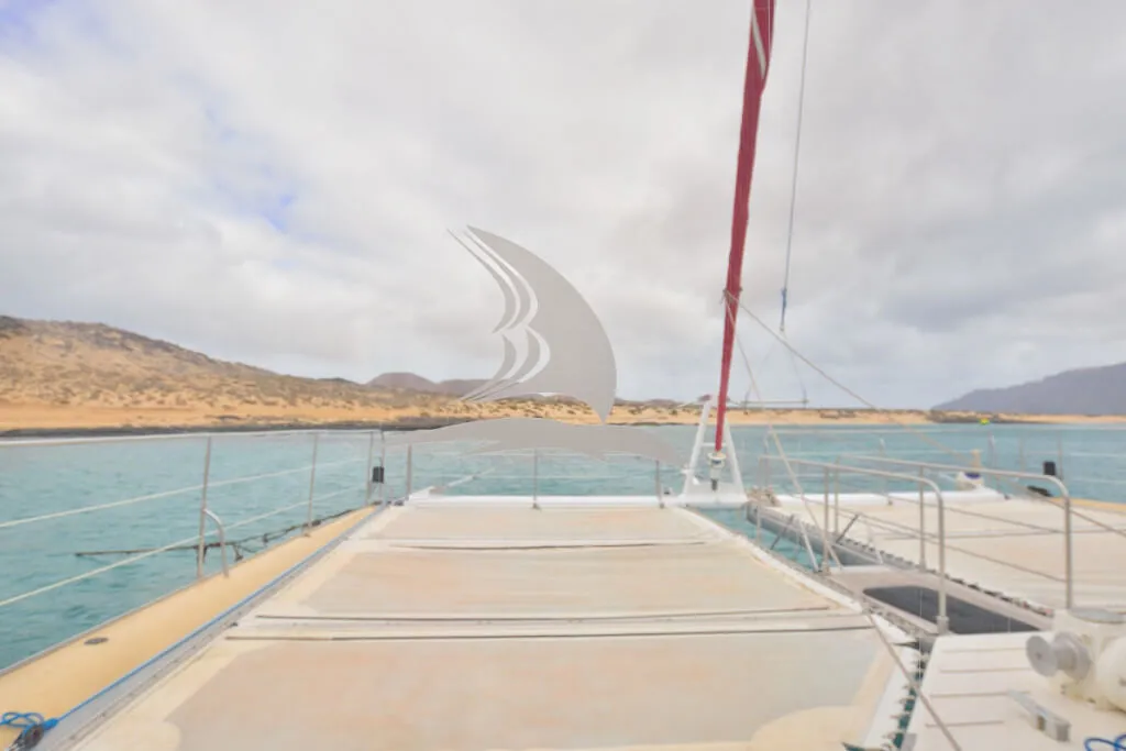 Holiday Program, Lanzarote, Kanári szigetek, Idegen vezetés, Magyarúl, Program, Túra, Buszos kirándulás, Nyaralás, hajó kirándulás, programok vízem, földön és levegőben