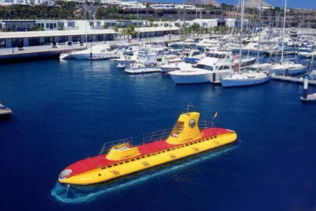 Holiday Program, Lanzarote, Kanári szigetek, Idegen vezetés, Magyarúl, Program, Túra, Buszos kirándulás, Nyaralás, hajó kirándulás, programok vízem, földön és levegőben